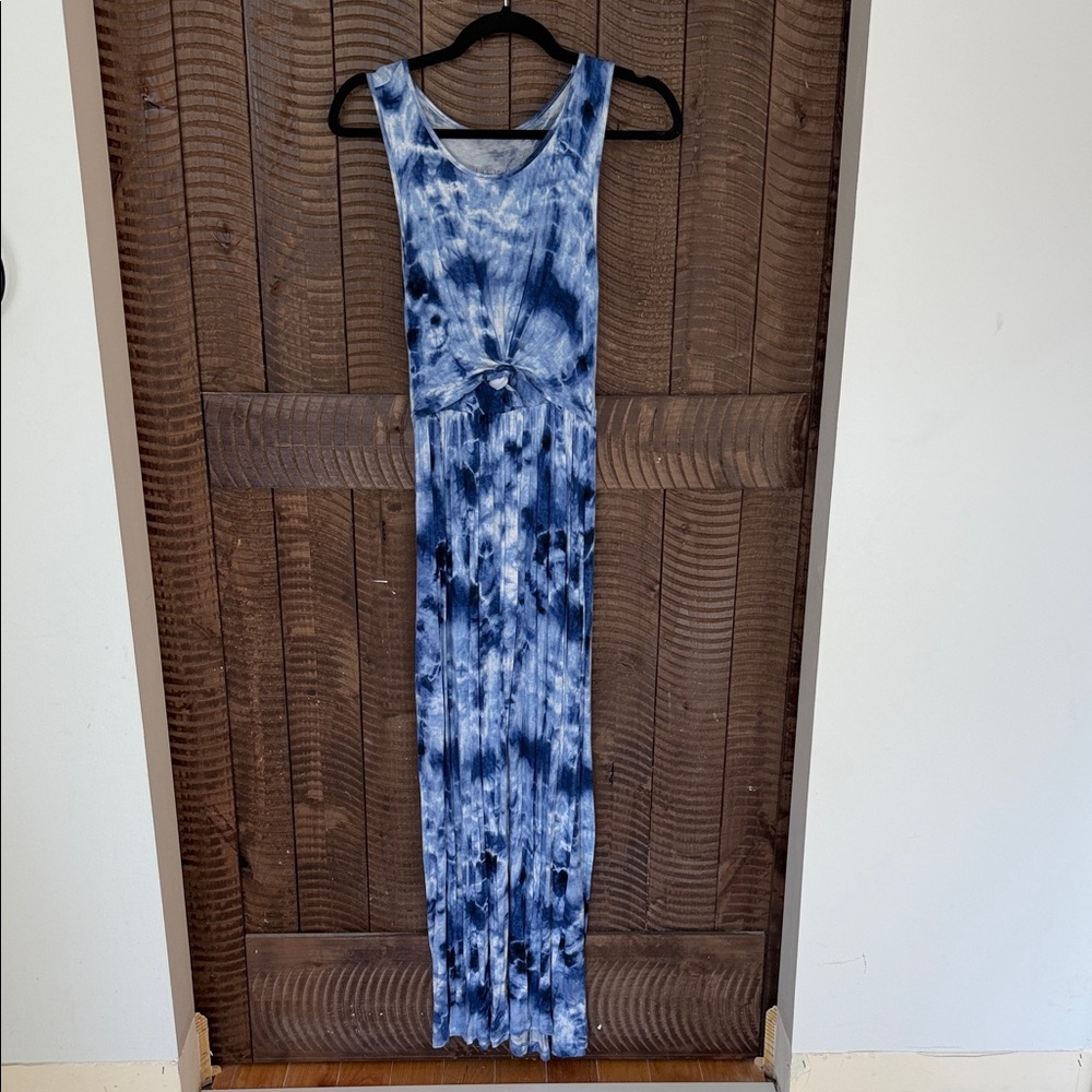 LATCHED MAMA Blue Tie-Dye Maxi Dress 💙